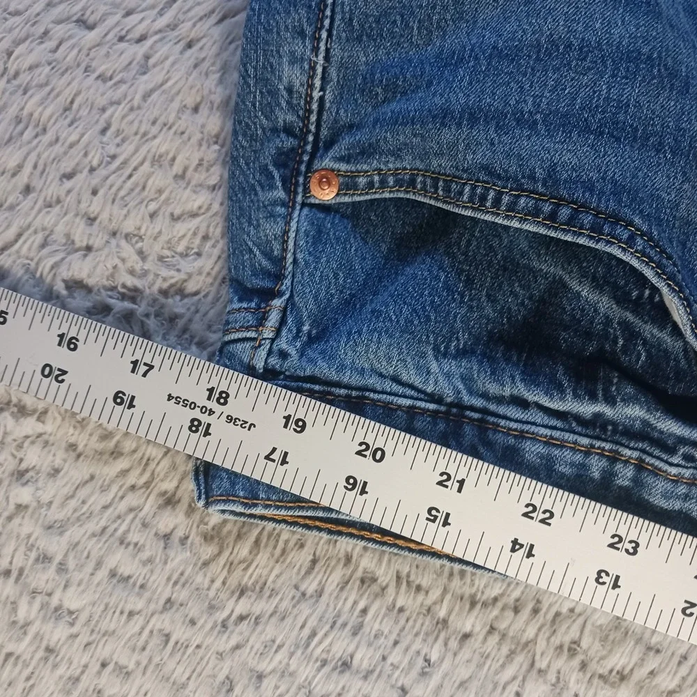 Levi's 505 Regular‎ Fit 00505-2309 Mens 36x30 Medium Wash Straight Leg Jeans